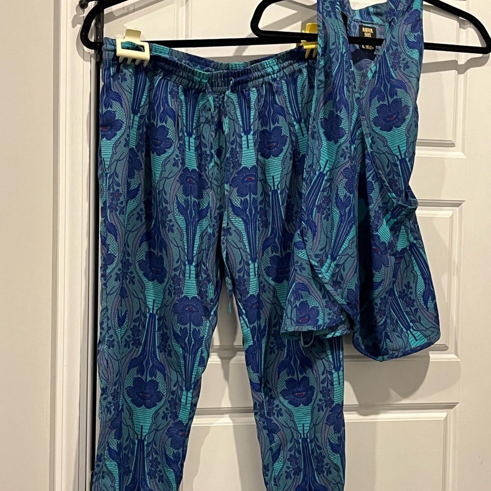Anna Sui x O’Neill Set